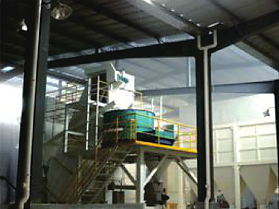 Semi-automatic castable production line at the Zhejiang Shengao Refractory production base