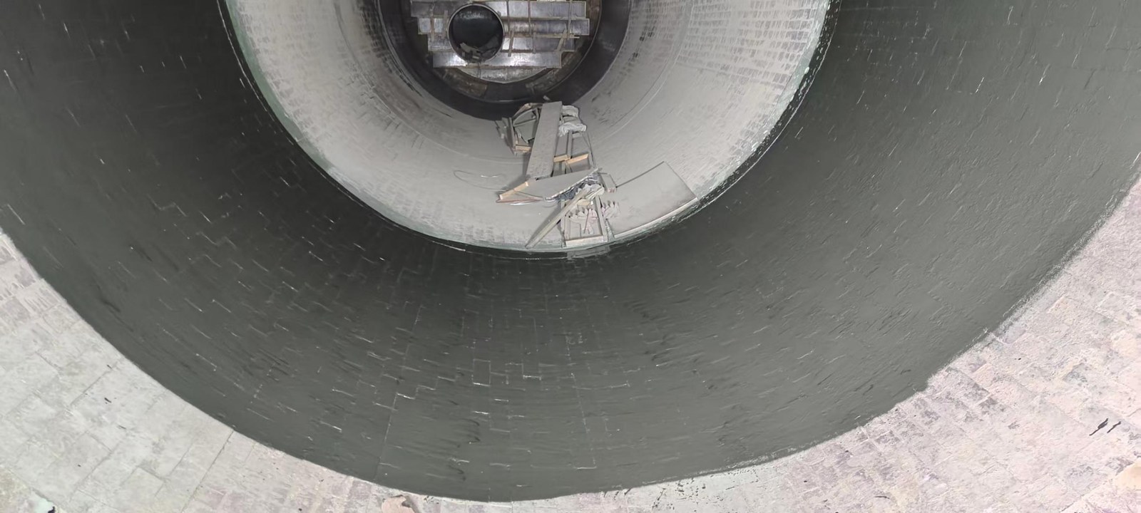 Rotary kiln lining with the coating still intact after five months